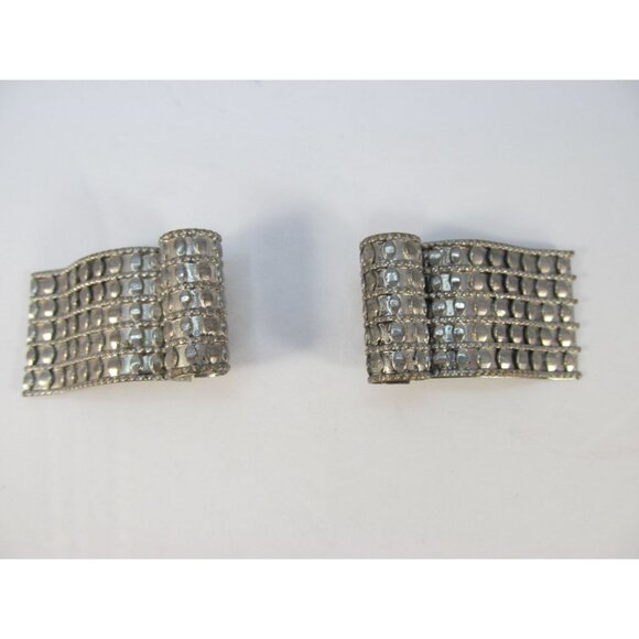Vintage Set of Dress Clips Silver Aluminum Ripple Textured Design - Picture 10 of 11